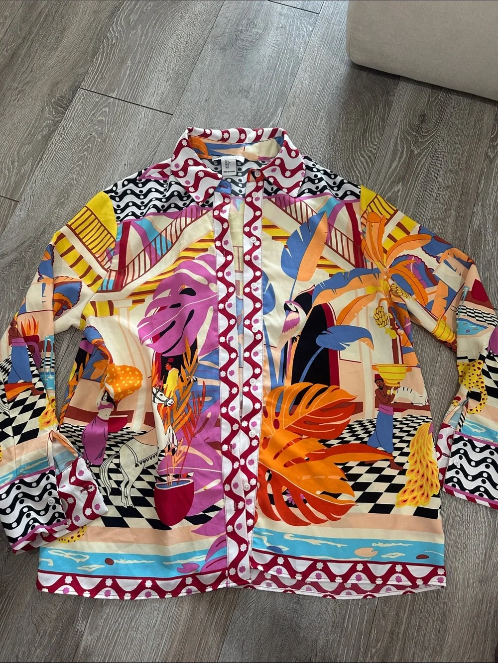 Rachel Zoe Multicolor Graphic Button-Front Blouse with Bold Print - Picture 1 of 2